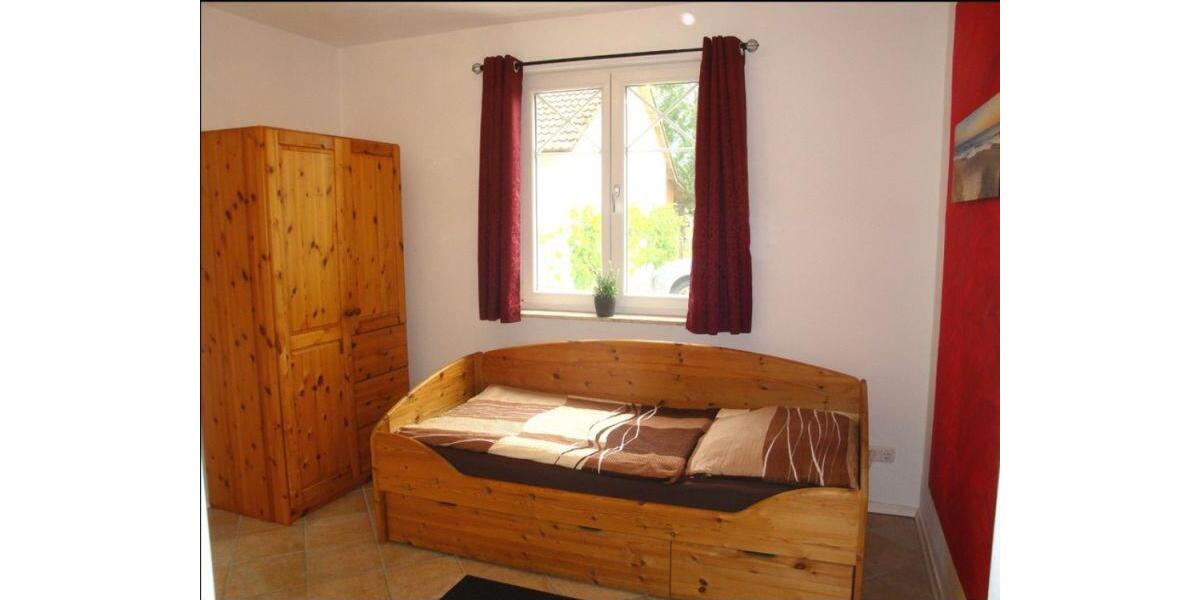 Erdgeschoßwohnung Wolnzach - 2 Zimmer, 80 m&sup2;, 95&euro; | Angebot:26014396