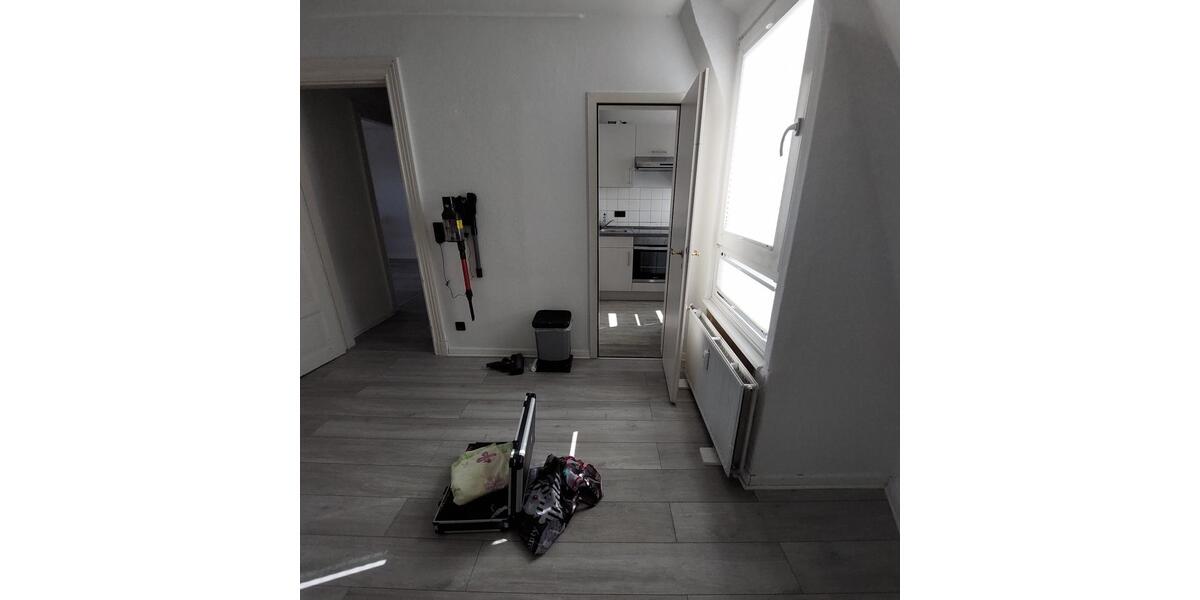 Dachgeschoßwohnung Flensburg - 2 Zimmer, 45 m&sup2;, 495&euro; | Angebot:26115820