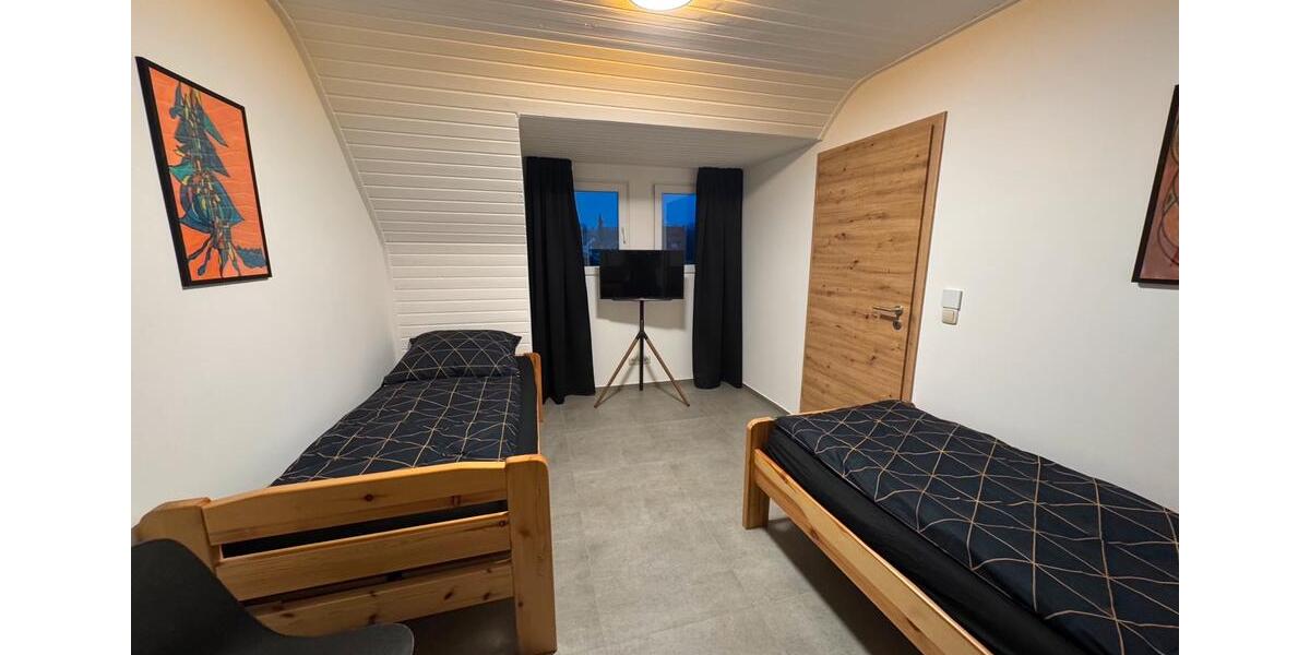 Dachgeschoßwohnung Eschweiler - 2 Zimmer, 45 m&sup2;, 1.300&euro; | Angebot:25640094