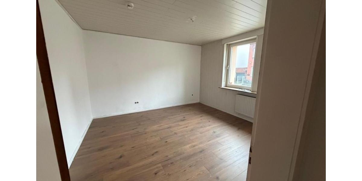 Erdgeschoßwohnung Hagen Hagen-Mitte - 3 Zimmer, 76 m&sup2;, 570&euro; | Angebot:26268767