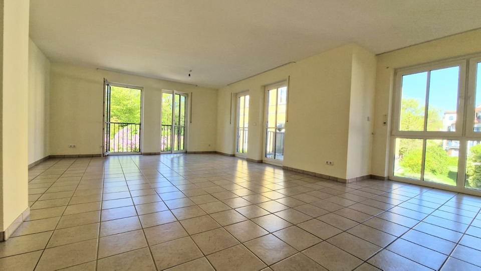 Etagenwohnung Bayreuth City - 4 Zimmer, 127 m&sup2;, 1.695&euro; | Angebot:26413848