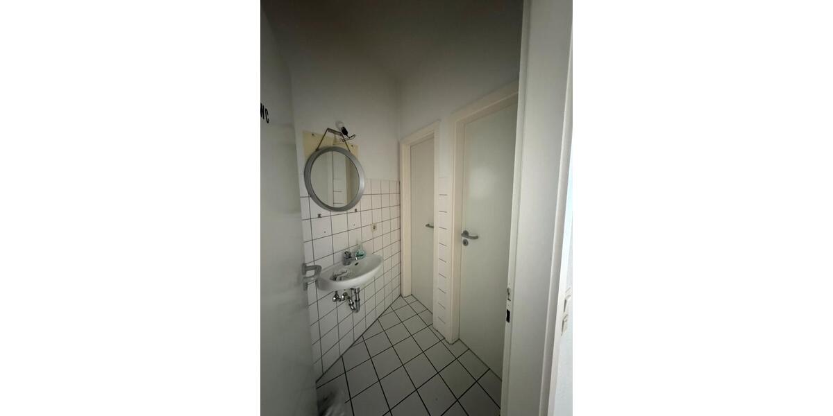 Bürofläche in Enger (Zentral mit Parkmöglichkeiten) zimmer