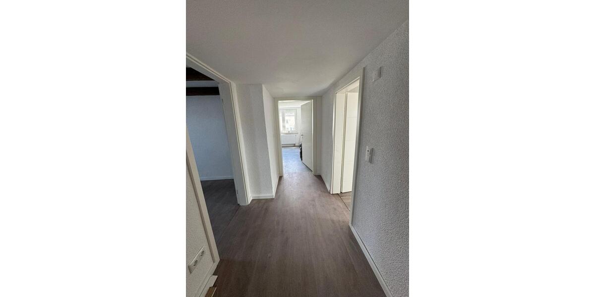 Dachgeschoßwohnung Hof Altstadt - 2 Zimmer, 50 m&sup2;, 550&euro; | Angebot:24471455