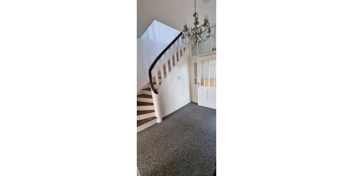 Einfamilienhaus Wiesmoor - 8 Zimmer, 165 m&sup2;, 1.300&euro; | Angebot:26051502