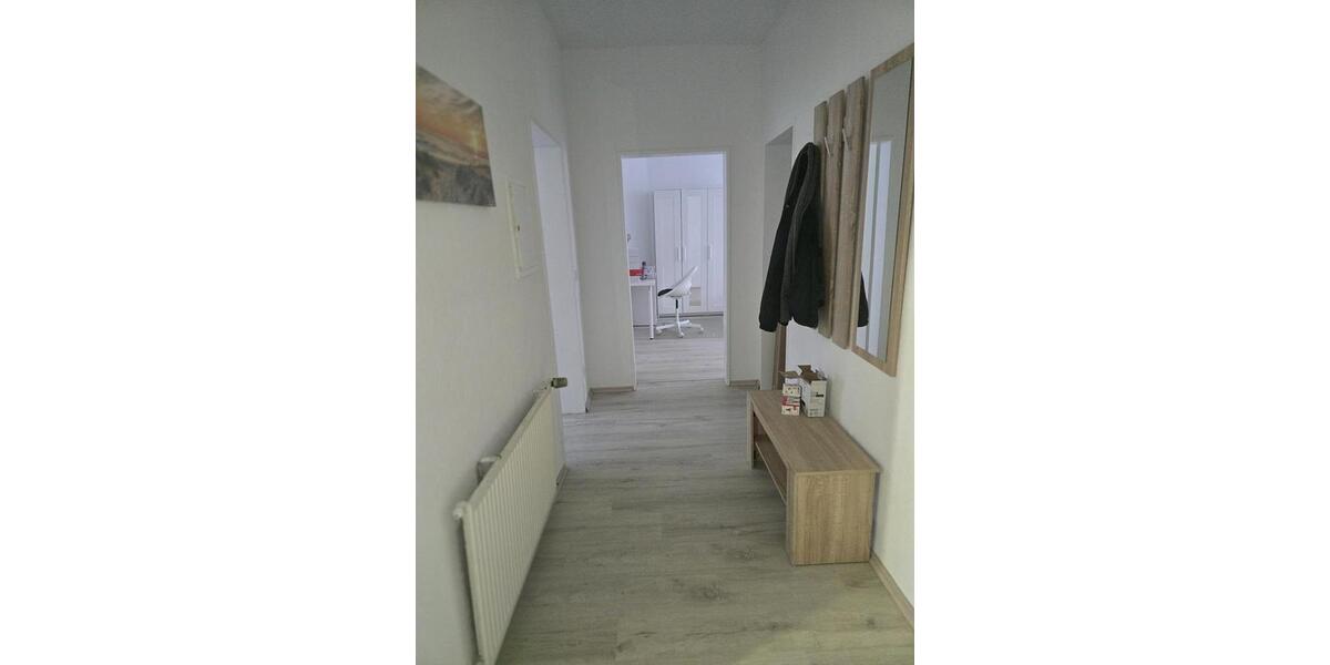 Zimmer mit Balkon in 3er WG | möbliert und renoviert | Stadtmitte direkt am Paulusanger 1 zimmer