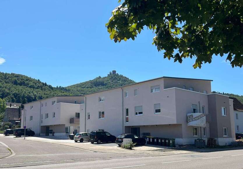 Wohnung zum Mieten in Annweiler 1.170 € 120 m²
