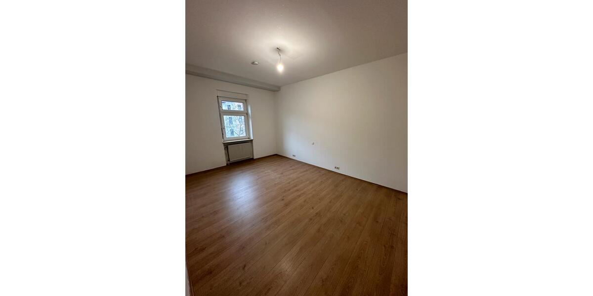 Etagenwohnung Ludwigshafen am Rhein Ludwigshafen-Hemshof - 3 Zimmer, 85 m&sup2;, 1.250&euro; | Angebot:26653145