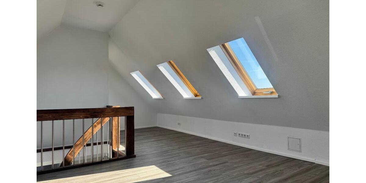 Einfamilienhaus Neumünster - 5 Zimmer, 140 m&sup2;, 1.200&euro; | Angebot:25871149