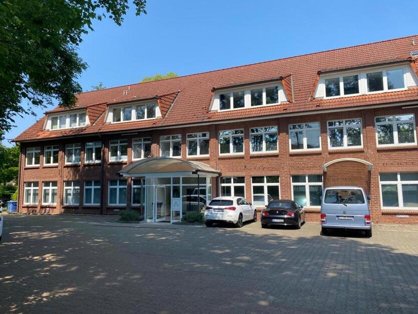 Sommeraktion- 3 Monate mietfrei- Attraktive Büro- Praxisflächen in Fleestedt