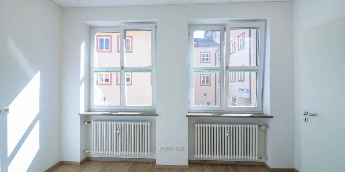 Gewerbeobjekt Bad Tölz - 8 Zimmer, 140 m&sup2;, 1.400&euro; | Angebot:26305743