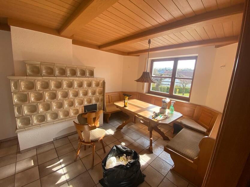 137m2 Wohnung in NabburgPerschen zu vermieten KM=1020+ 20.9 BTer