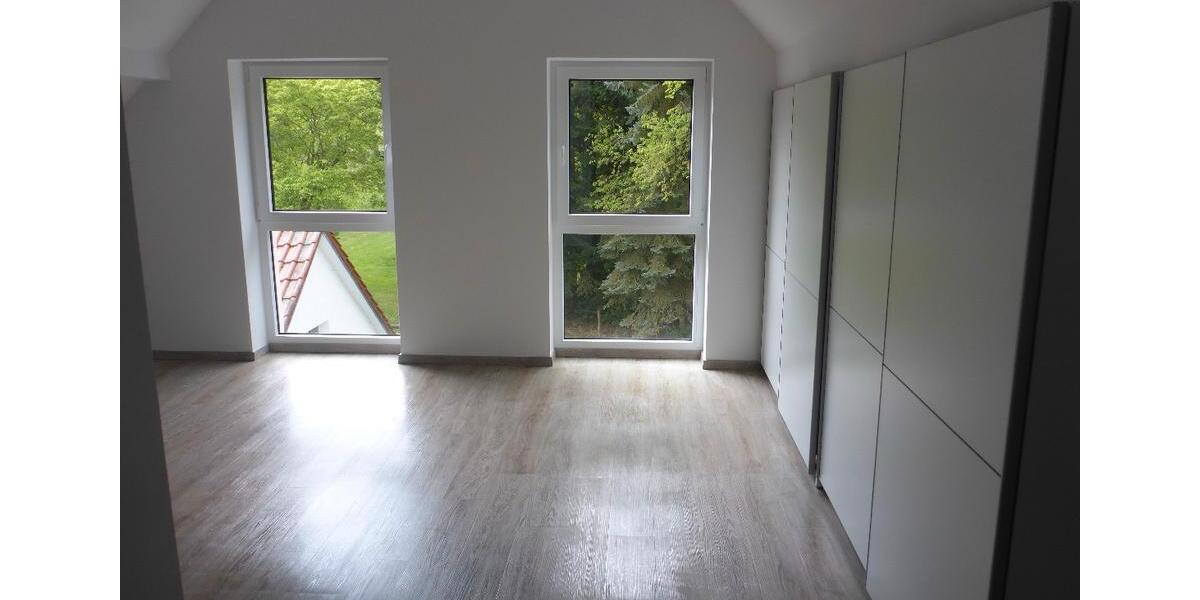 Etagenwohnung Dipperz - 5 Zimmer, 120 m&sup2;, 1.080&euro; | Angebot:26265652