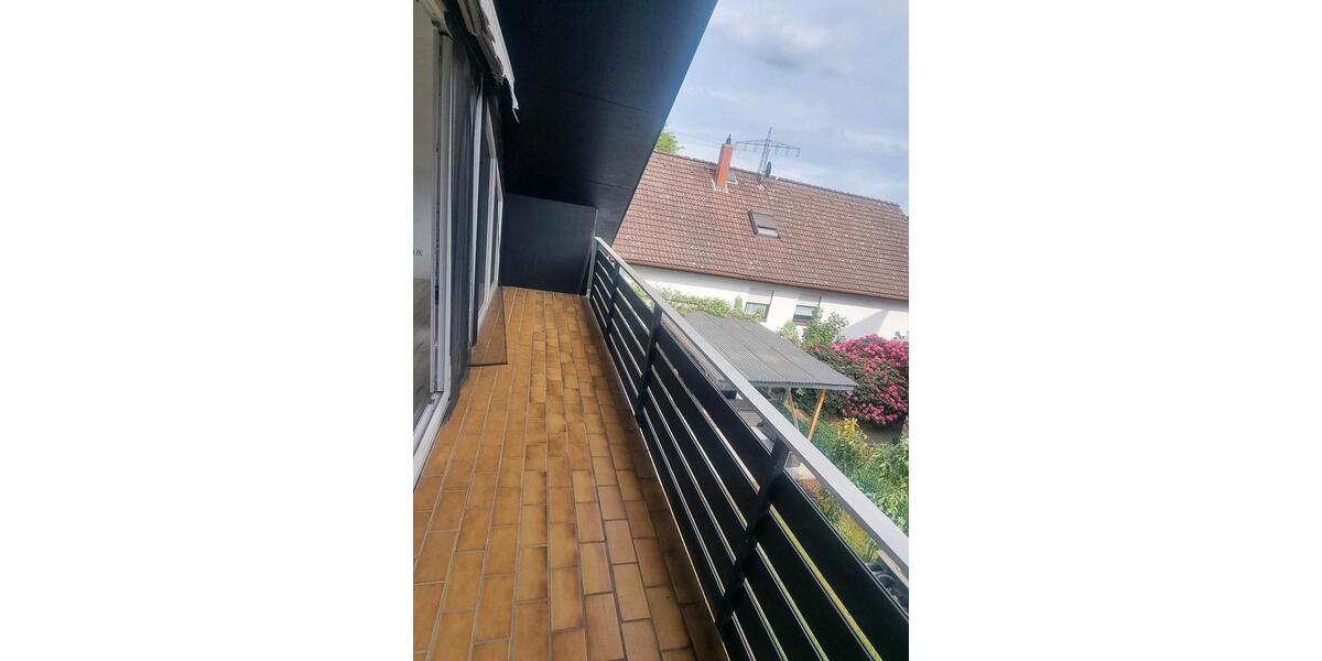 Dachgeschoßwohnung Münster (Hessen) - 3 Zimmer, 68 m&sup2;, 850&euro; | Angebot:26686095
