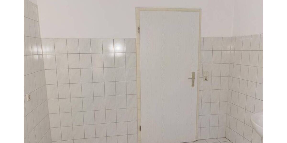 Etagenwohnung Waldheim Schönberg - 5 Zimmer, 112 m&sup2;, 549&euro; | Angebot:26556533