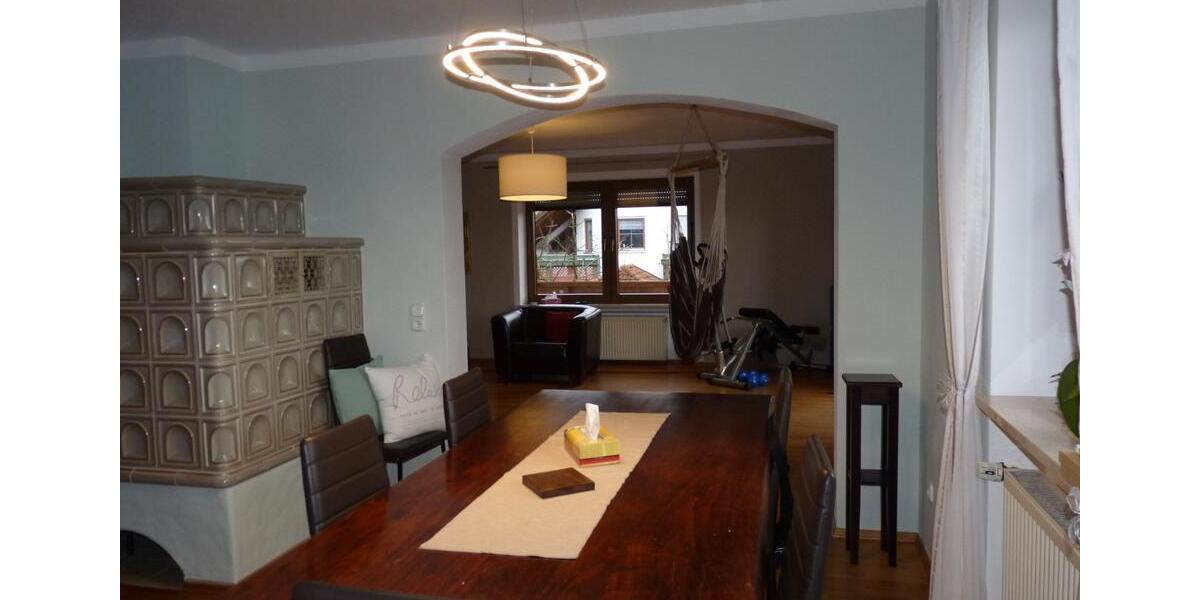 Etagenwohnung Mengkofen - 3 Zimmer, 130 m&sup2;, 1.080&euro; | Angebot:24817912