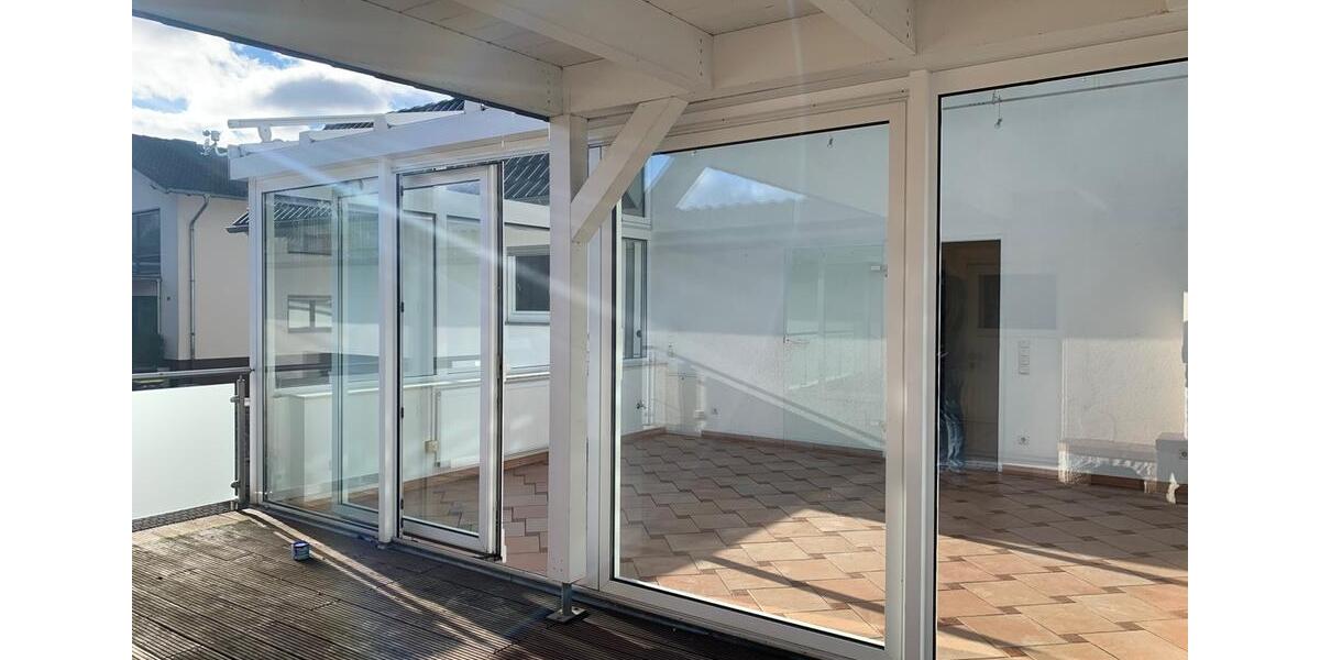 Etagenwohnung Königswinter - 4 Zimmer, 135 m&sup2;, 990&euro; | Angebot:26309168