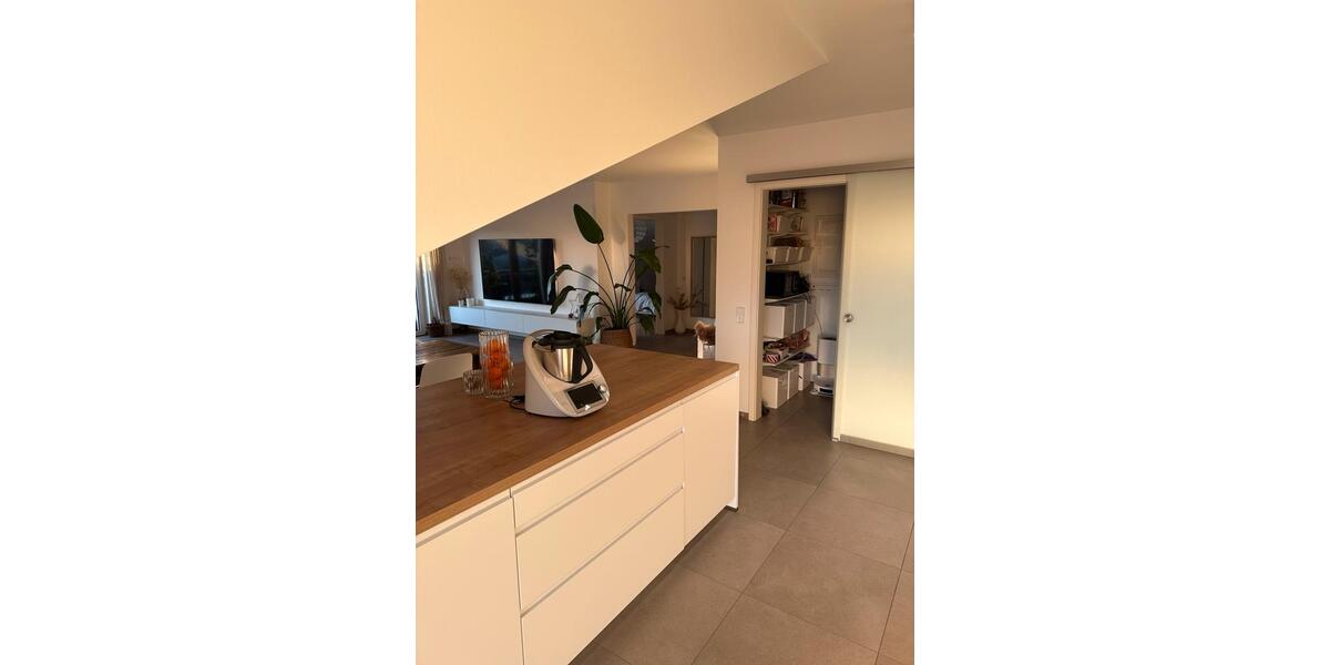 Dachgeschoßwohnung Bitburg - 3 Zimmer, 104 m&sup2;, 1.270&euro; | Angebot:25952477