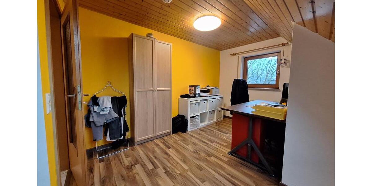 Dachgeschoßwohnung Sulzbach an der Murr - 3.5 Zimmer, 85 m&sup2;, 890&euro; | Angebot:24555172