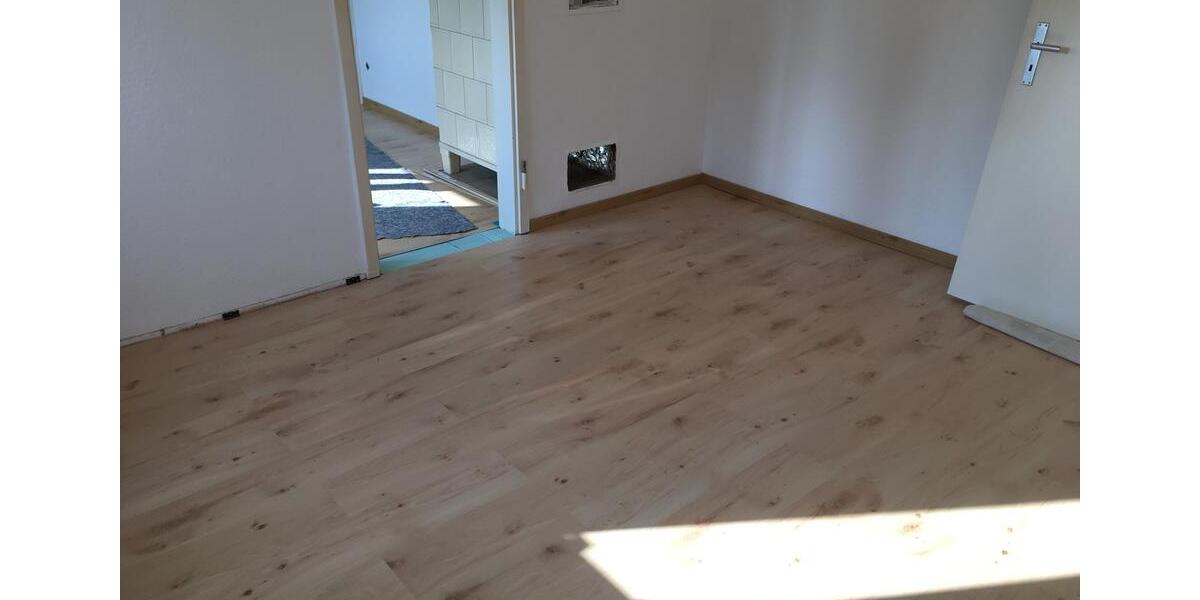 Haus zu vermieten zwei Wohnungen in DHH 6 zimmer