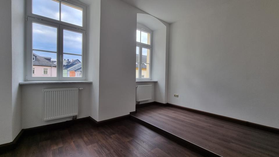 Etagenwohnung Schleiz - 3 Zimmer, 100 m&sup2;, 800&euro; | Angebot:26003734