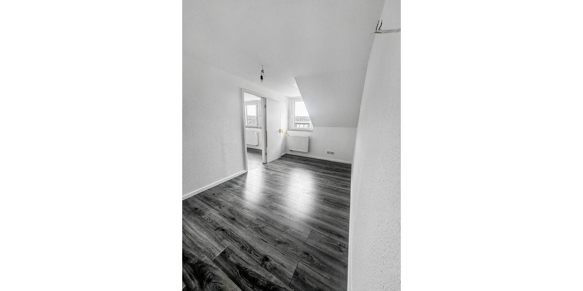 Dachgeschoßwohnung Krefeld Benrad - 3 Zimmer, 77 m&sup2;, 810&euro; | Angebot:24751085