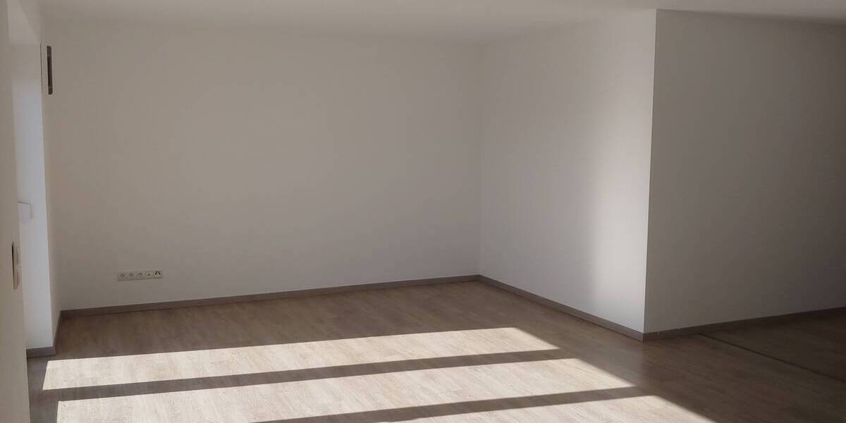 Etagenwohnung Markdorf - 3 Zimmer, 86 m&sup2;, 1.175&euro; | Angebot:25154943