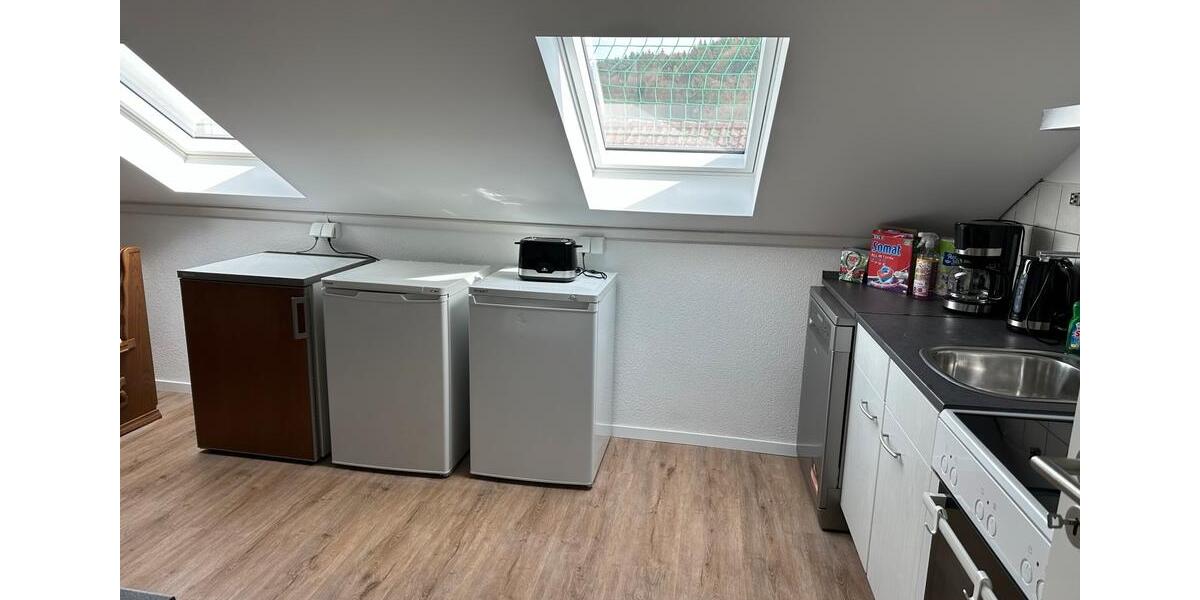 Wohnen auf Zeit Gladenbach - 9 Zimmer, 200 m&sup2;, 18&euro; | Angebot:24245225