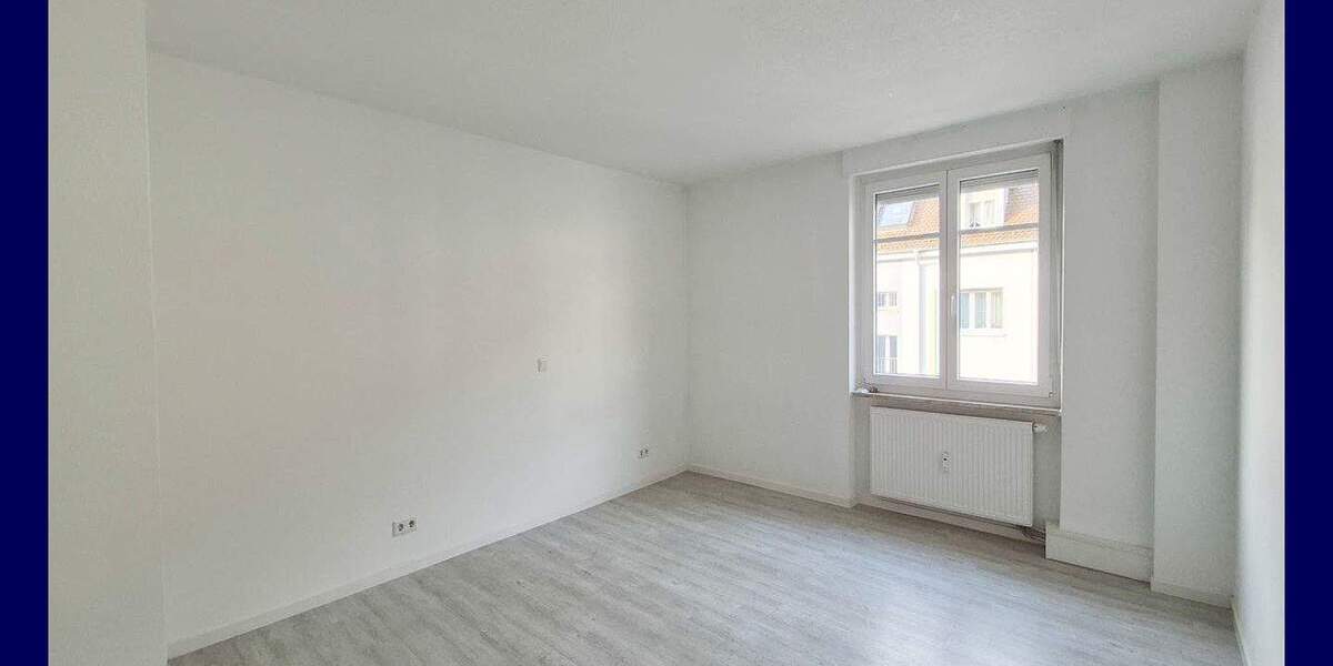 Großzügige 4-Zimmer-Wohnung mit Balkon + Keller + separate Küche 4 zimmer