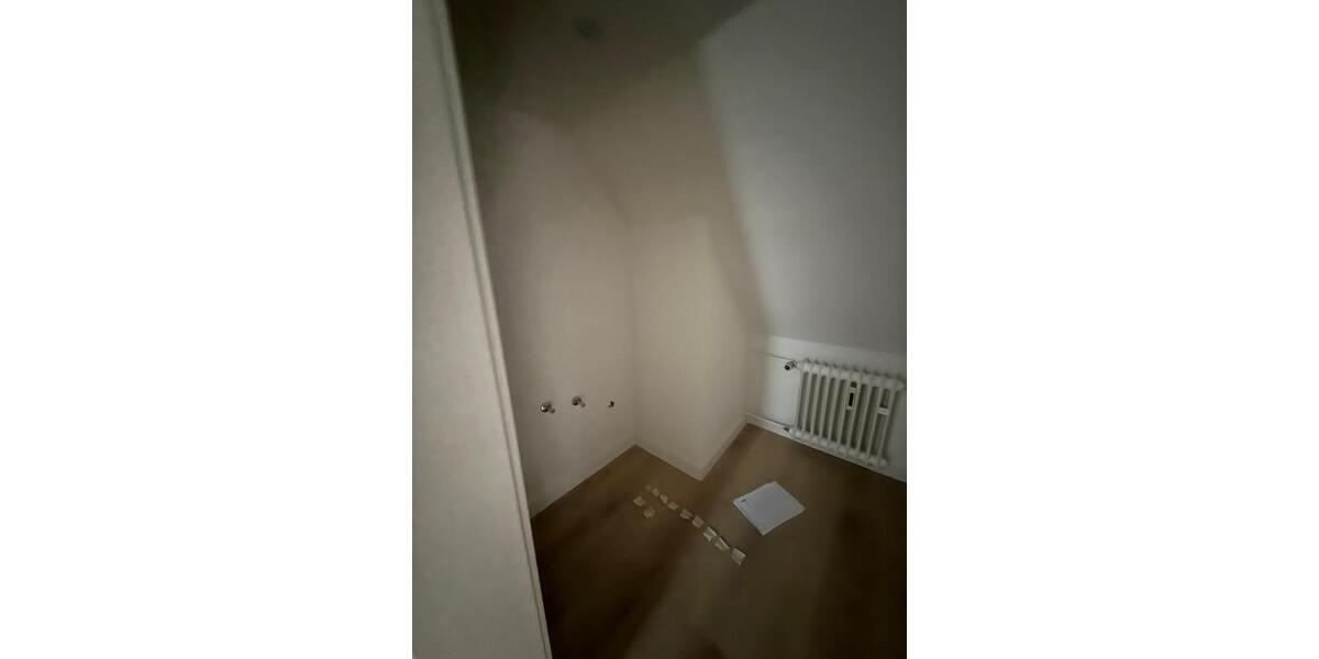 Dachgeschoßwohnung Osterode am Harz - 2 Zimmer, 70 m&sup2;, 445&euro; | Angebot:24445057