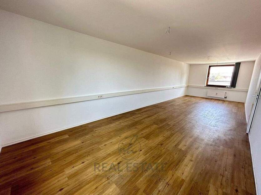 Provisionsfrei starten | 42 m² Büro in Hummelsbüttel – Ideal für Startups & Freiberufler