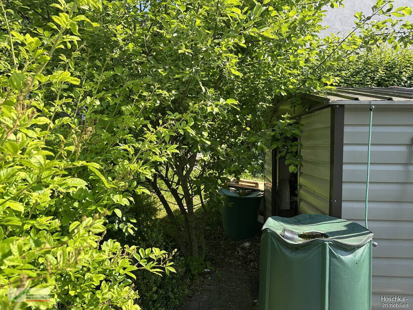 Befristete Vermietung für 2-3 Jahre! Neu renovierter 3 Zimmer Bungalow mit Garage und gr. Garten