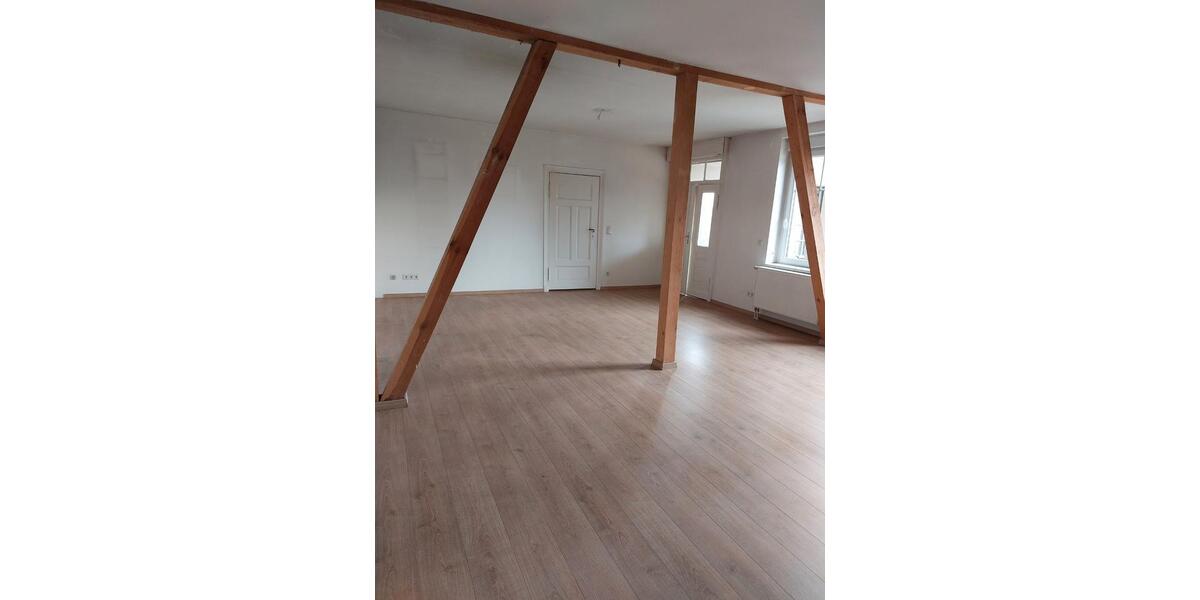 Einfamilienhaus Löwenberger Land - 5 Zimmer, 270 m&sup2;, 2.400&euro; | Angebot:26673842