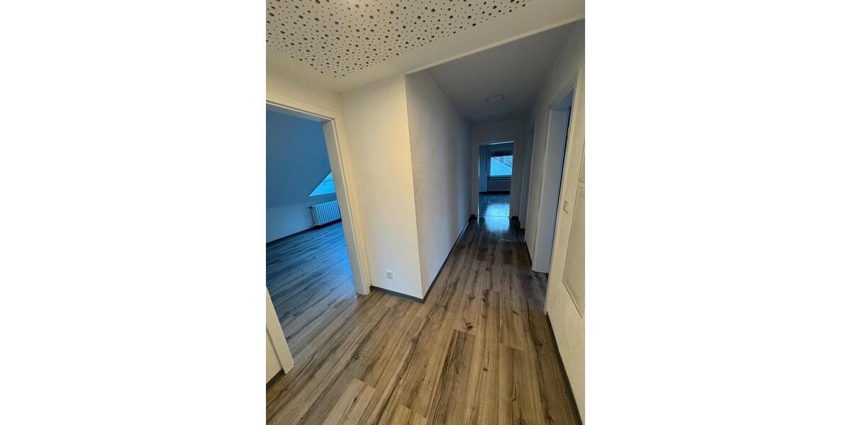 Etagenwohnung Bad Hersfeld - 4 Zimmer, 90 m&sup2;, 1.000&euro; | Angebot:25639132