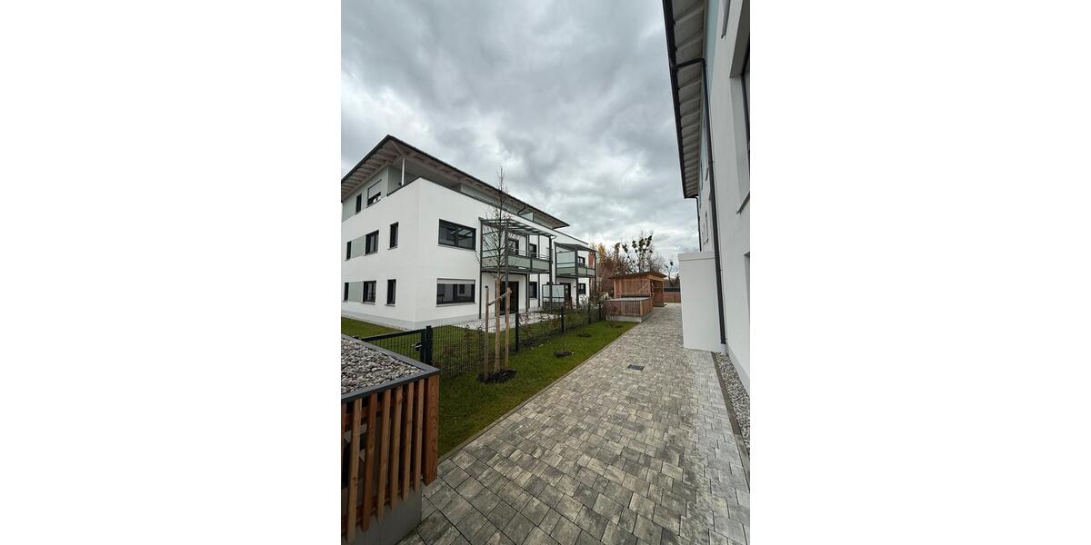 Einfamilienhaus Tittmoning - 2 Zimmer, 70 m&sup2;, 1.000&euro; | Angebot:24829078