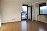 Helle 2-Zimmer-Dachgeschosswohnung mit Stadtblick, Balkon & Garage – 62 m² – bezugsfähig ab ca. 15.11.2025 2 zimmer