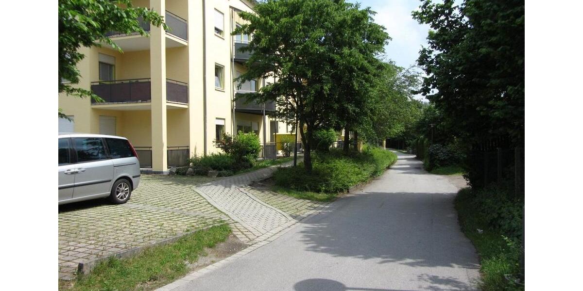 Erdgeschoßwohnung Deggendorf - 2 Zimmer, 64 m&sup2;, 650&euro; | Angebot:25857785