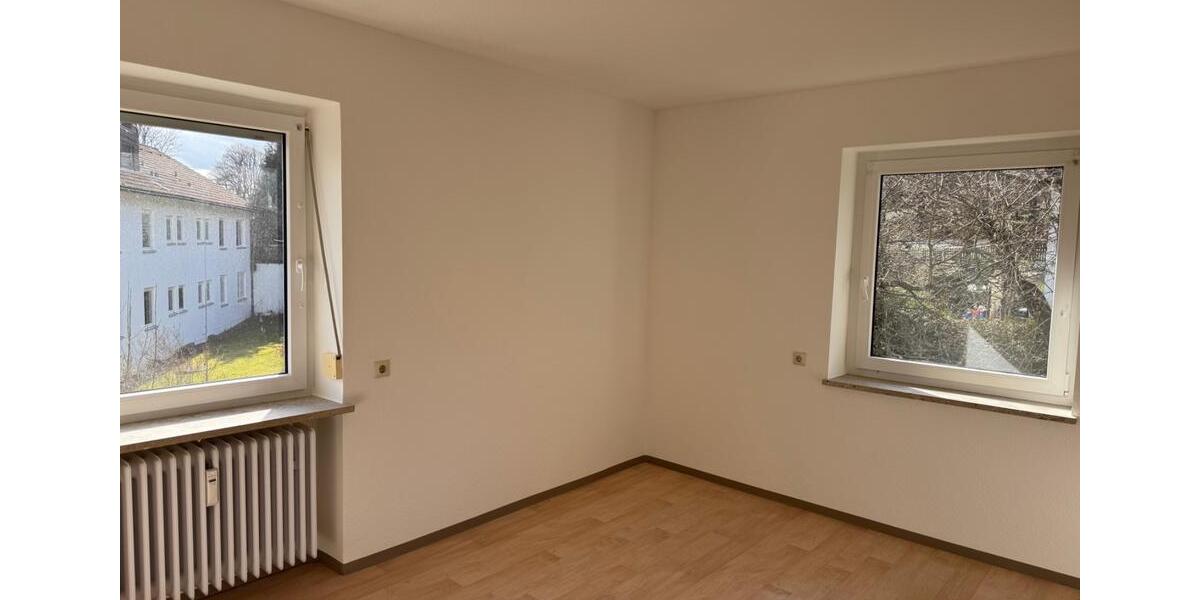 Etagenwohnung Schönwald - 3 Zimmer, 81 m&sup2;, 580&euro; | Angebot:26220531