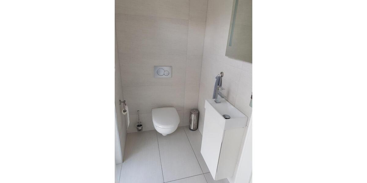 Einfamilienhaus Dreieich - 9 Zimmer, 300 m&sup2;, 4.200&euro; | Angebot:26336525