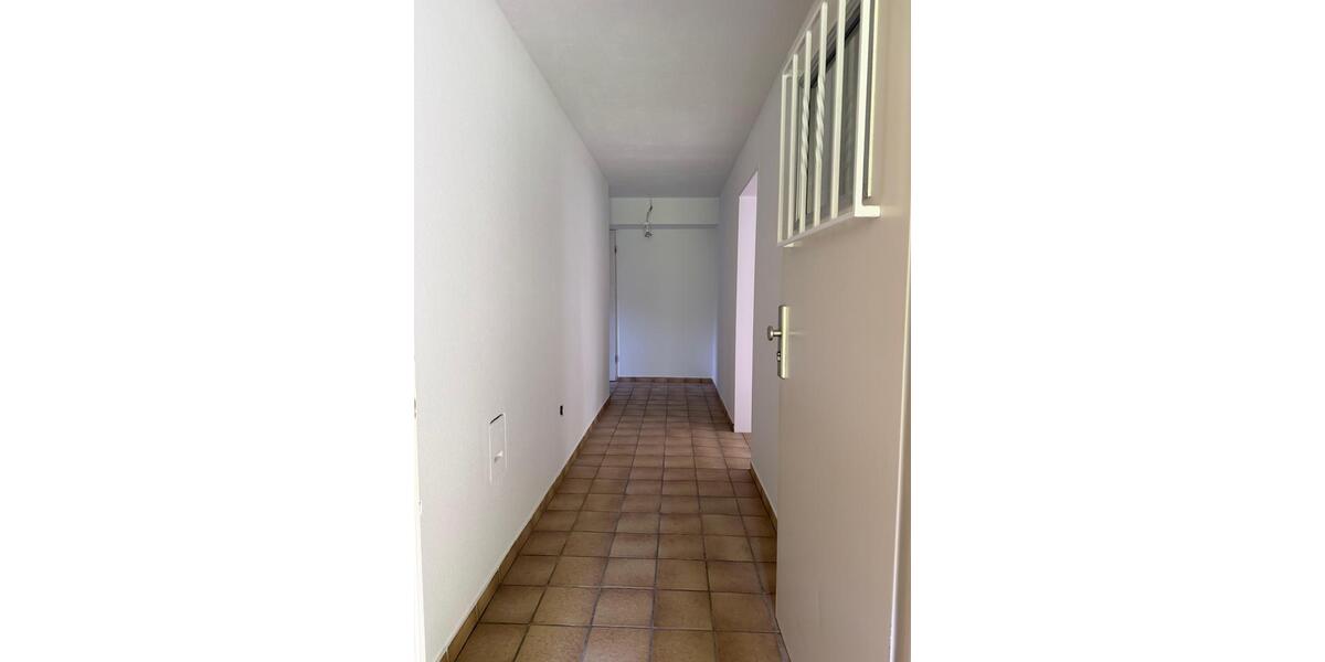Etagenwohnung Reichshof - 2 Zimmer, 66 m&sup2;, 600&euro; | Angebot:26648944