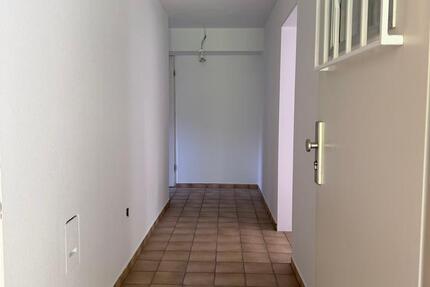 Wohnung Reichshof - 2 Zimmer, 66 m&sup2;, 600&euro; | Angebot:26648944