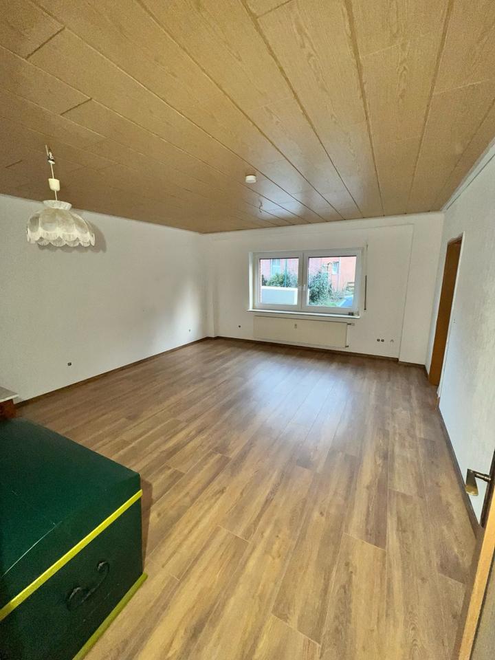 Frisch sanierte 2,5-RaumWohnung mit neuer EBK ab 01.09