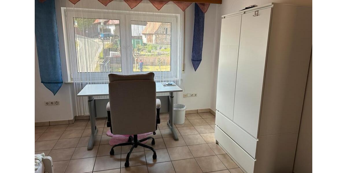 Wohnen auf Zeit Petersaurach - 6 Zimmer, 20 m&sup2;, 260&euro; | Angebot:26114775