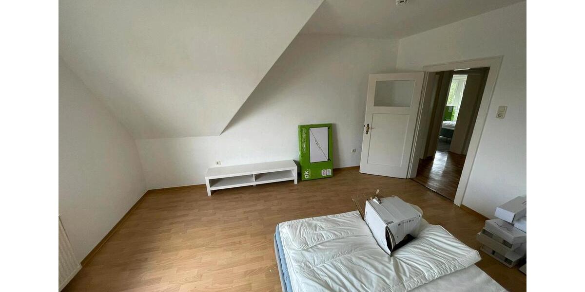 Dachgeschoßwohnung Heringen (Werra) - 4 Zimmer, 97 m&sup2;, 700&euro; | Angebot:24828316