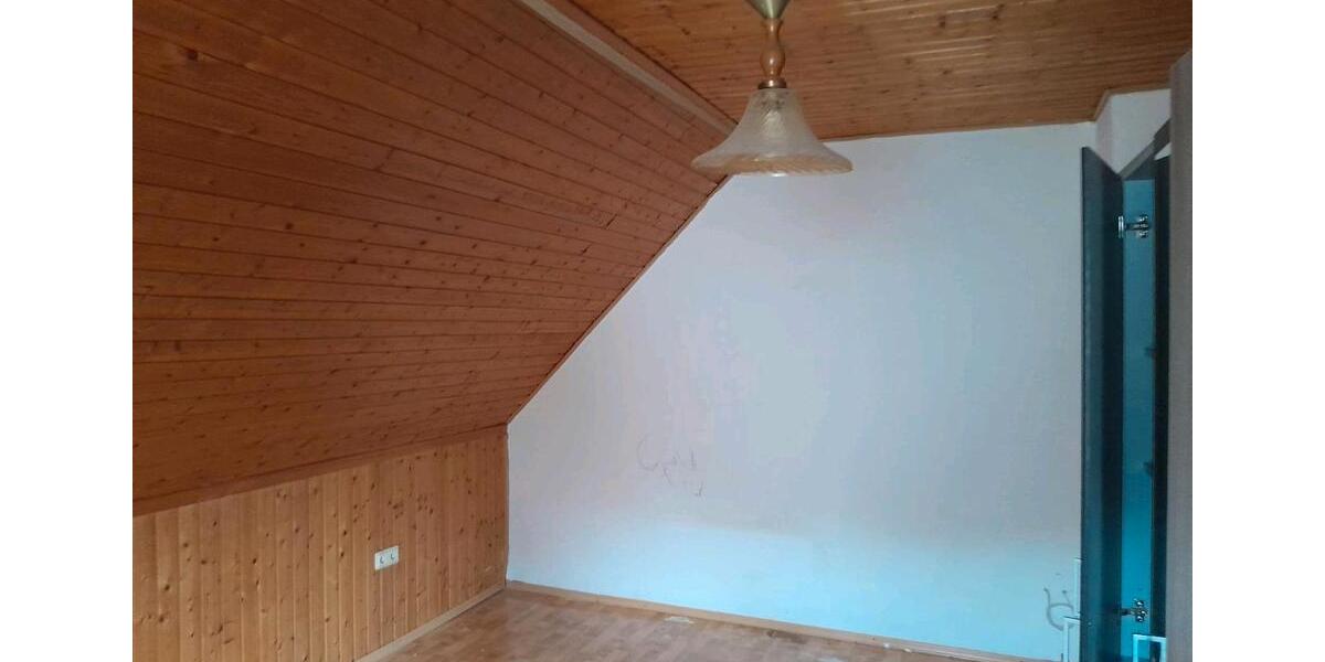 Dachgeschoßwohnung Friedrichsthal - 1 Zimmer, 65 m&sup2;, 580&euro; | Angebot:25149532