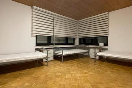Wohnen auf Zeit Heinsberg - 5 Zimmer, 120 m&sup2;, 600&euro; | Angebot:17959623
