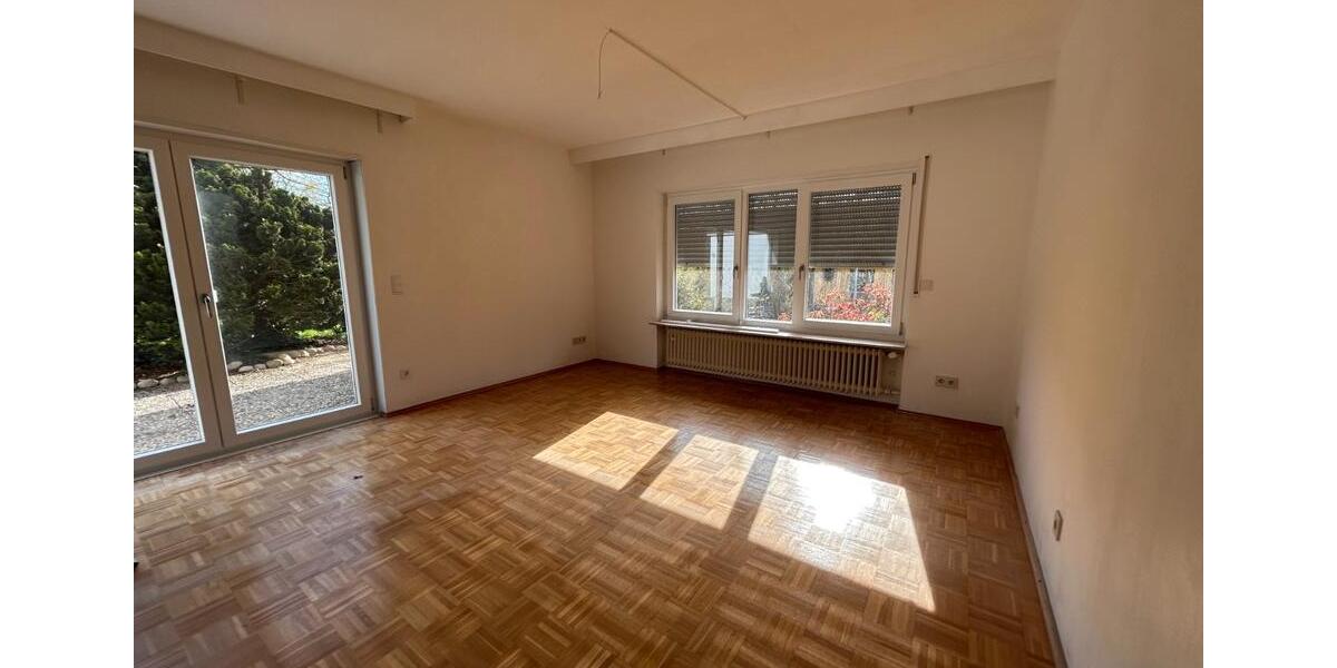 Etagenwohnung Kirchheimbolanden - 7 Zimmer, 200 m&sup2;, 2.000&euro; | Angebot:25978900