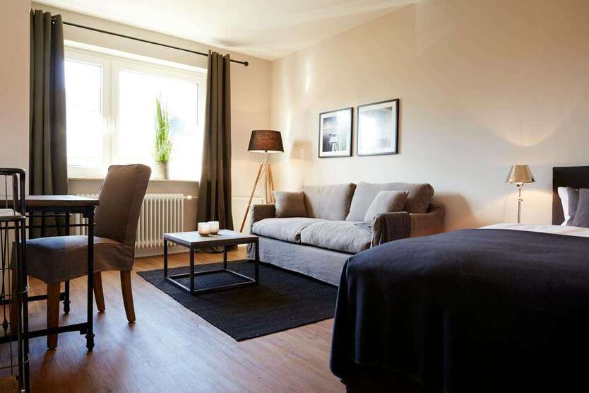 WG-Zimmer in Hamburg 945 € 16 m² zimmer