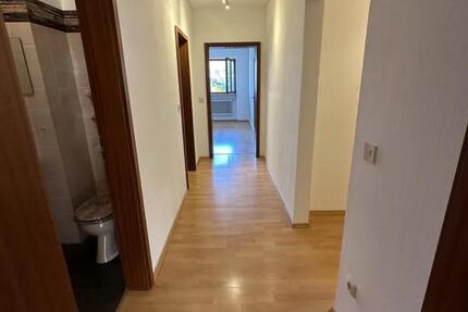 Wohnung Trostberg - 2 Zimmer, 67 m&sup2;, 900&euro; | Angebot:25046865