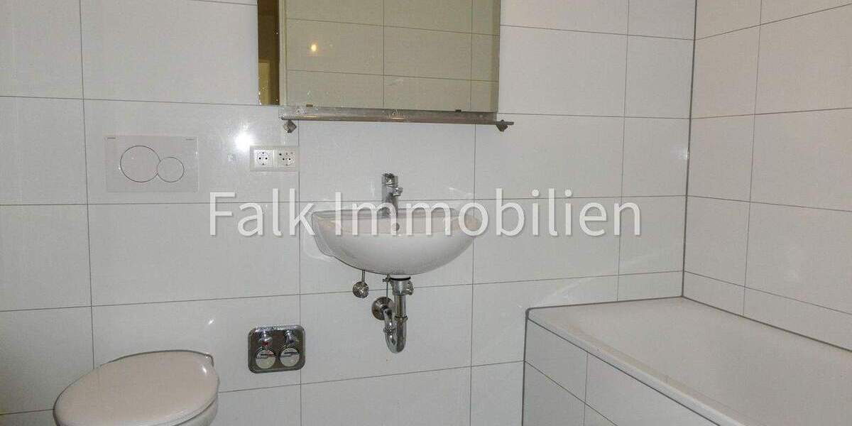 Etagenwohnung Mannheim Neckarau - 3 Zimmer, 84 m&sup2;, 990&euro; | Angebot:25746219