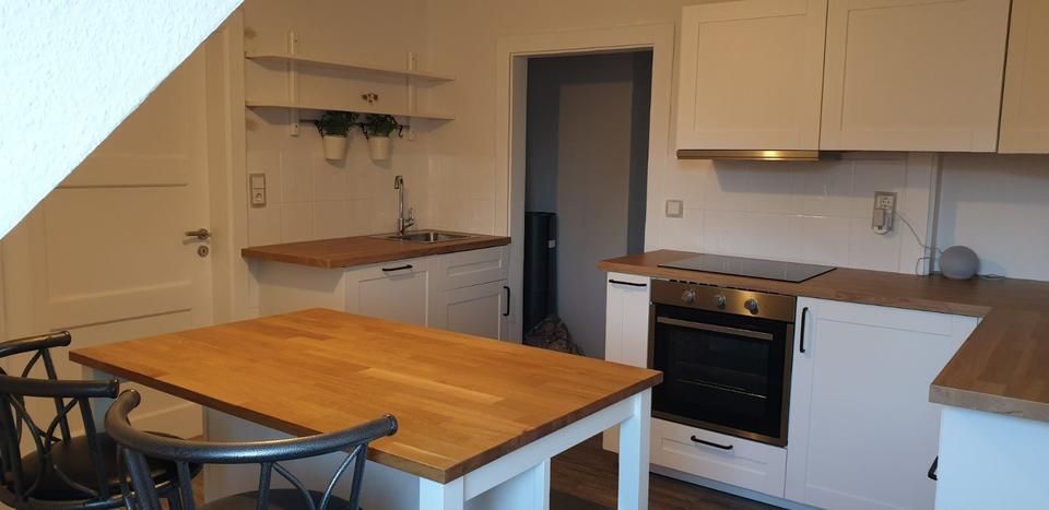 renovierte 2 Zimmerwohnung in ruhiger Lage